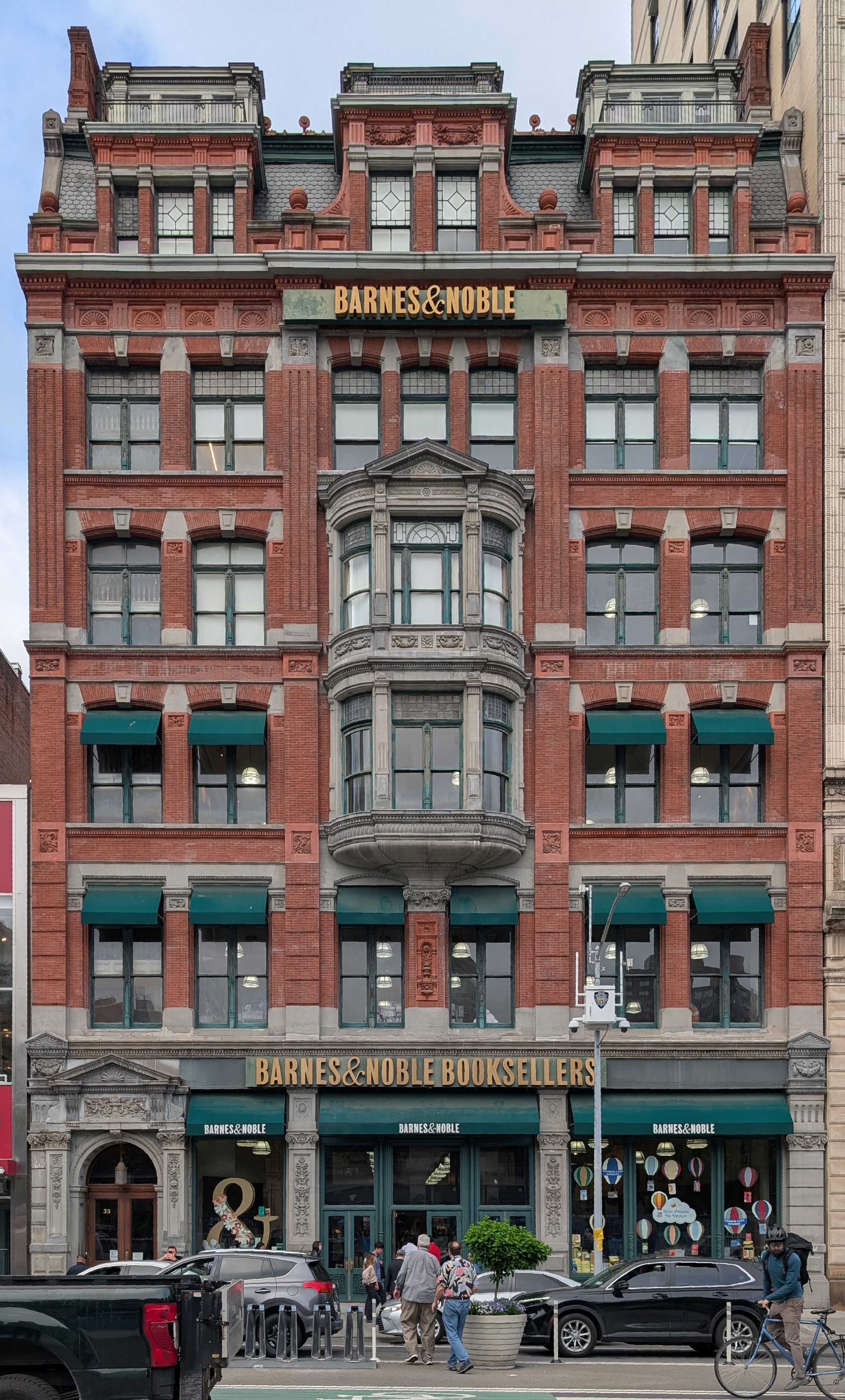 Barnes & Noble