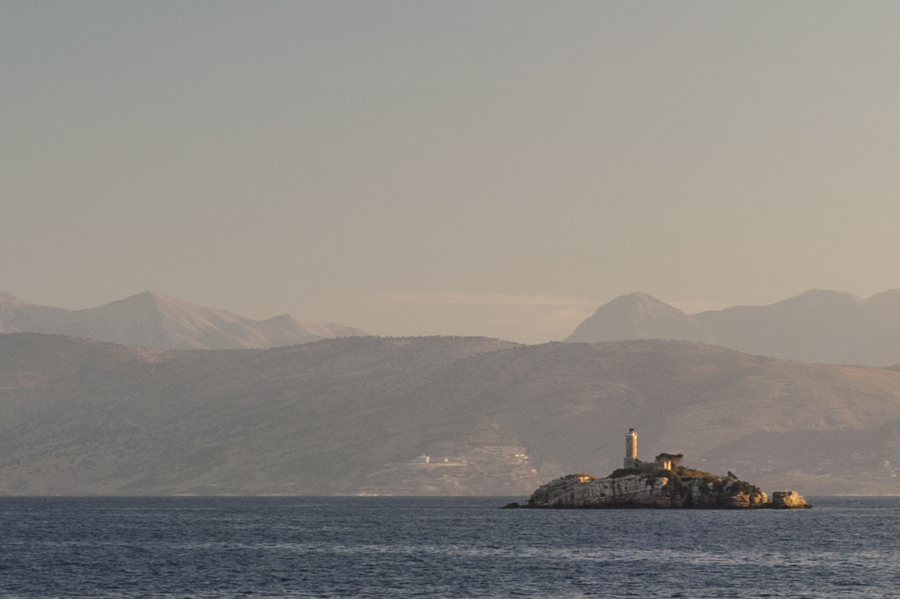Peristeres (island)