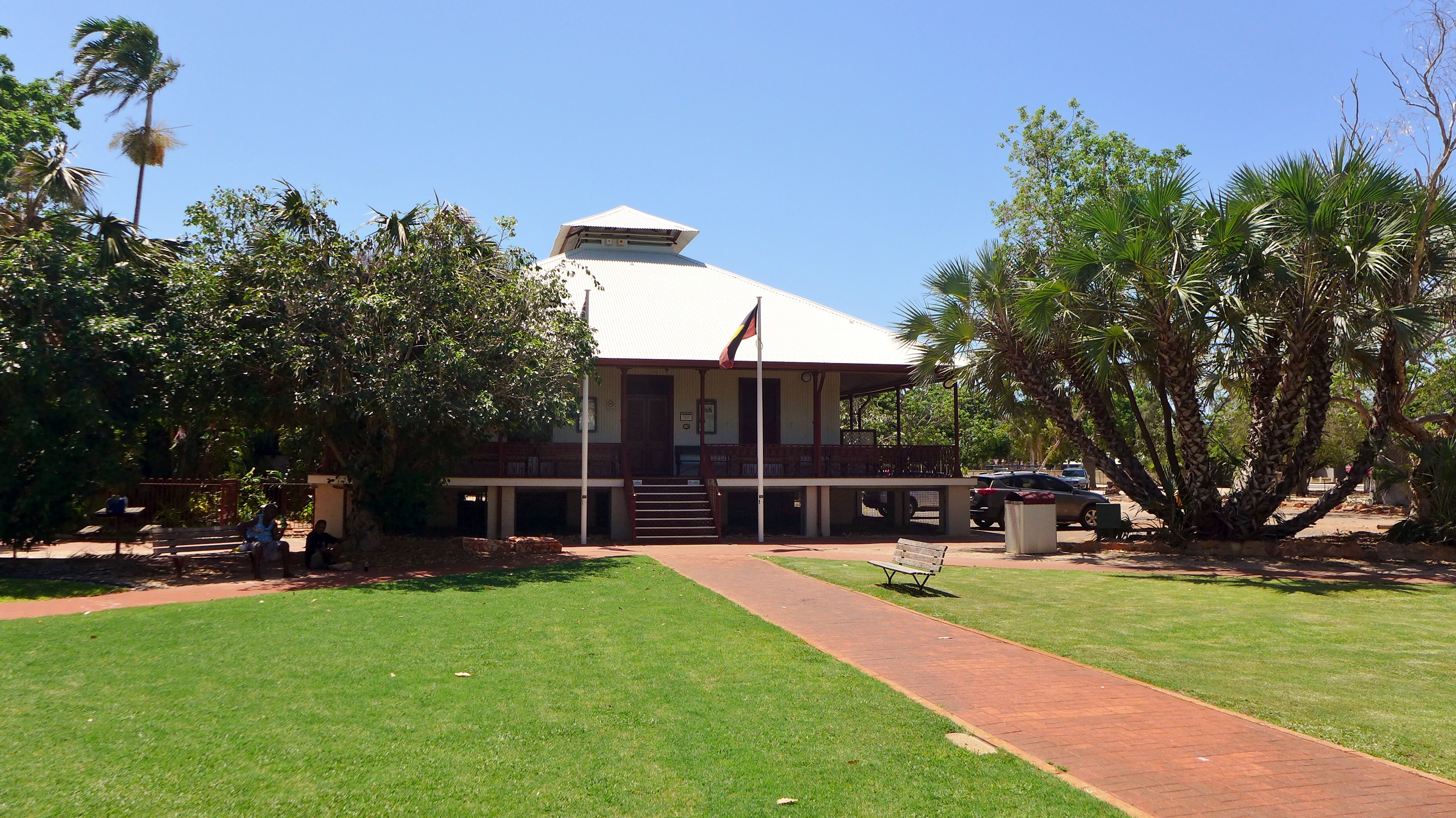 Broome Cable House