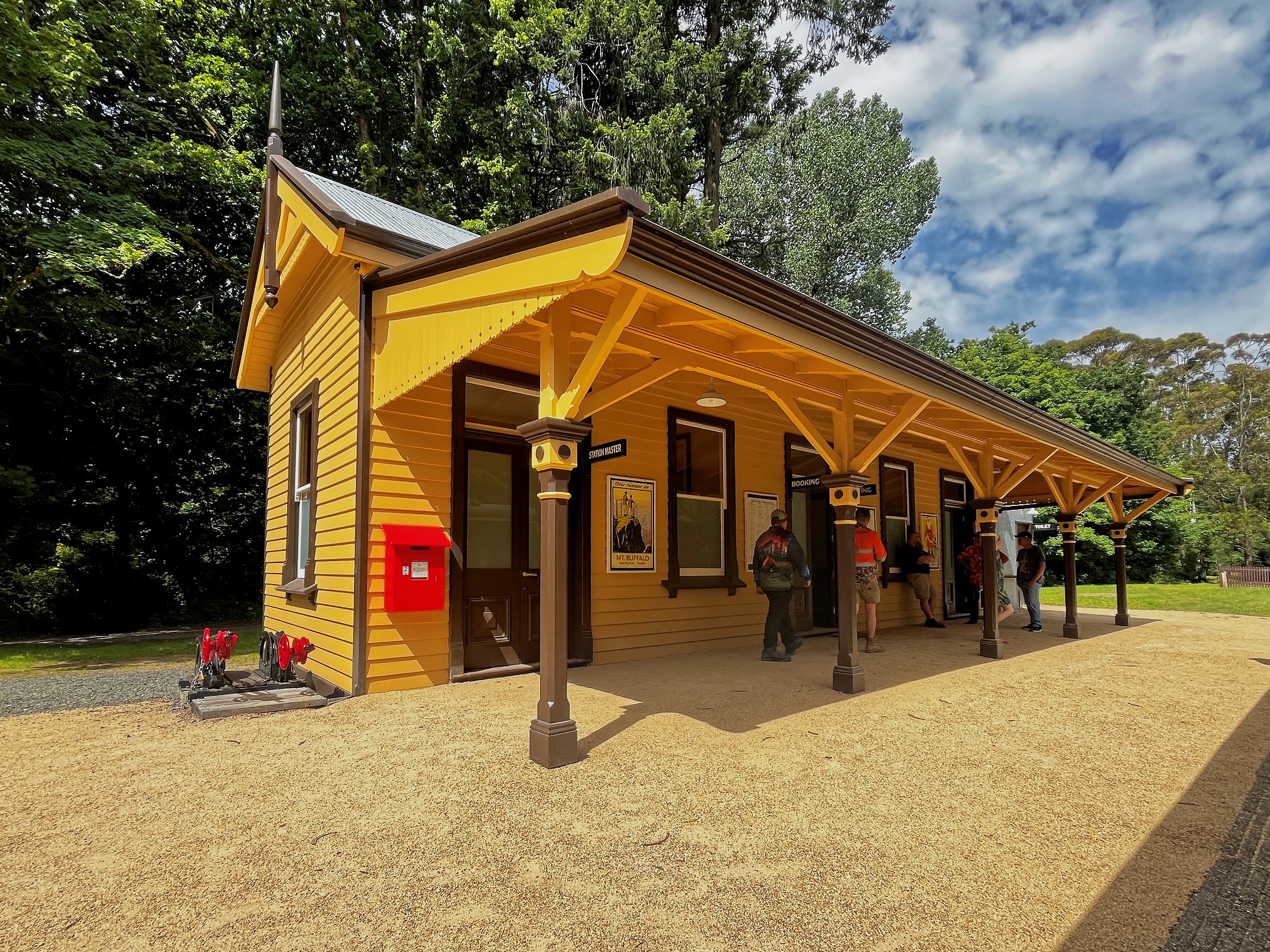 Bullarto railway station