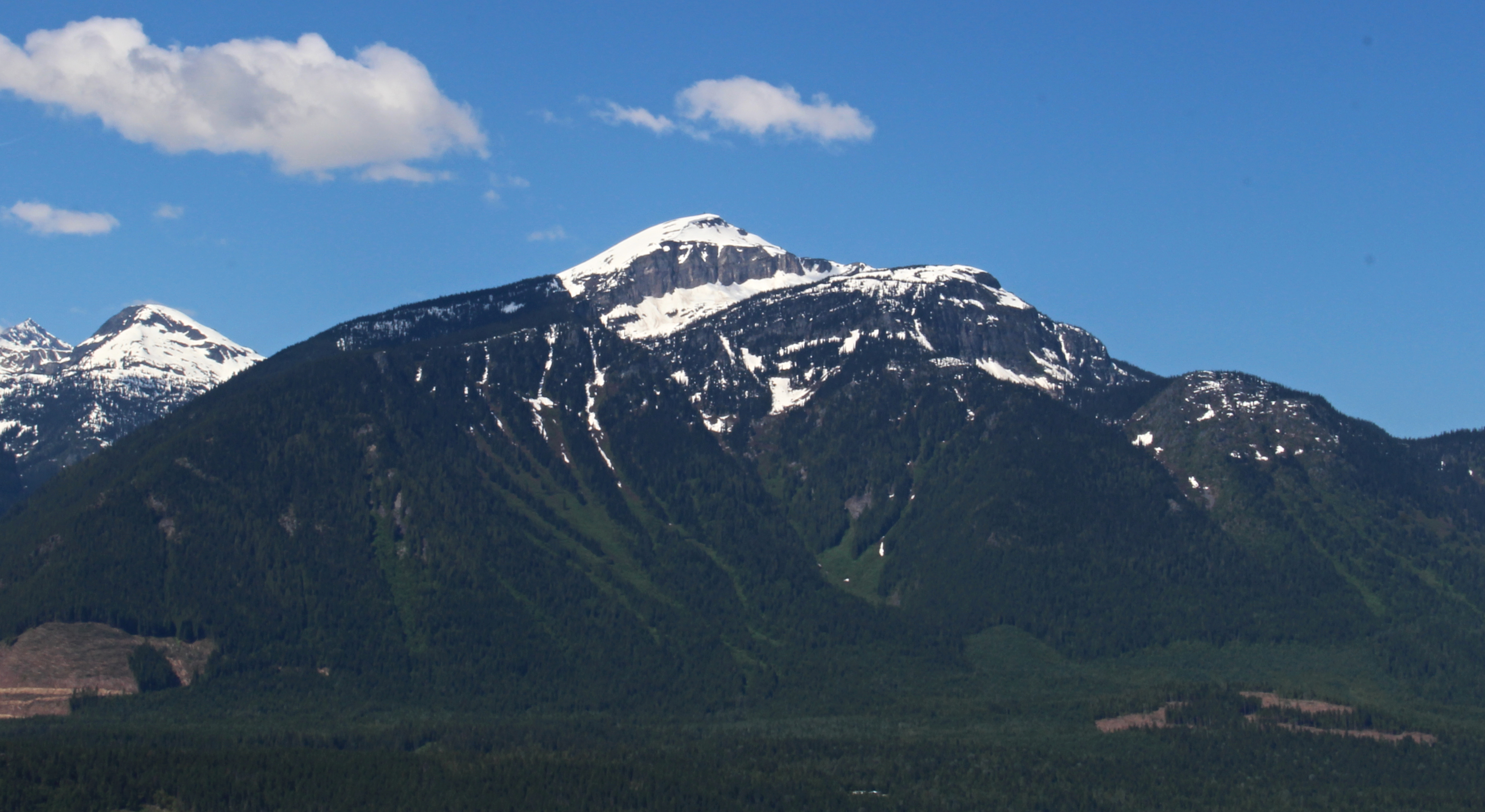 Mount Macpherson (Canada)