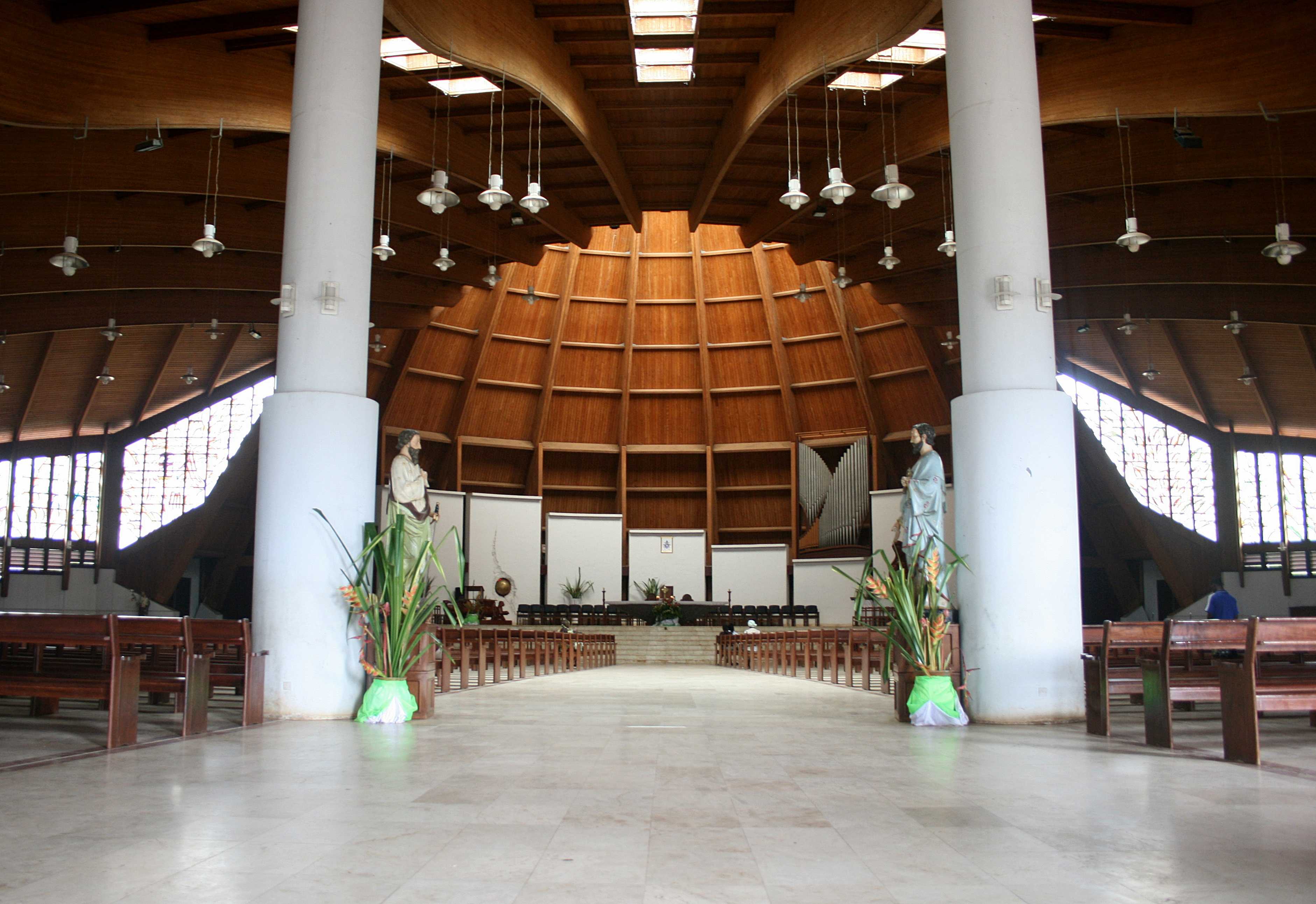 Basilique Marie-Reine-des-Apôtres