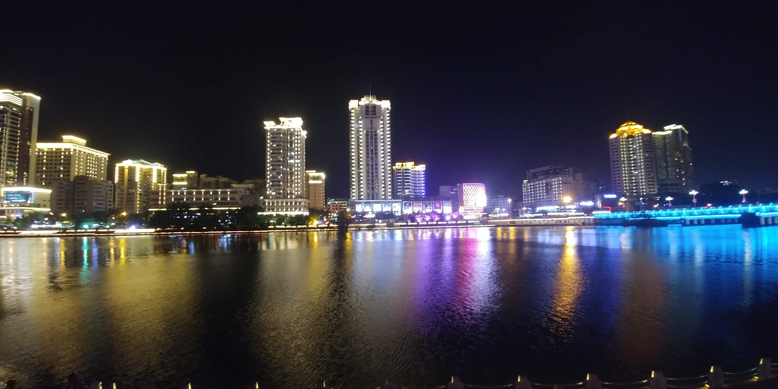 Hedong District, Sanya