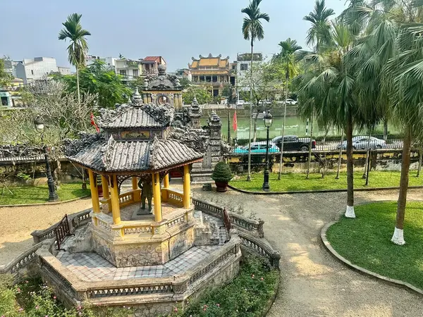 An Dinh Palace