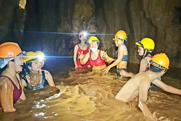 Dark Cave Phong Nha Tours