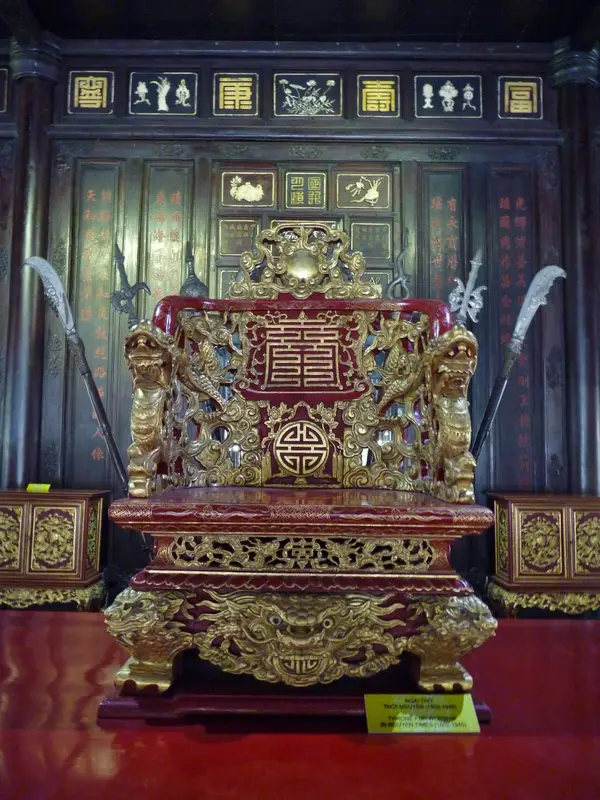 throne of Nyugen king