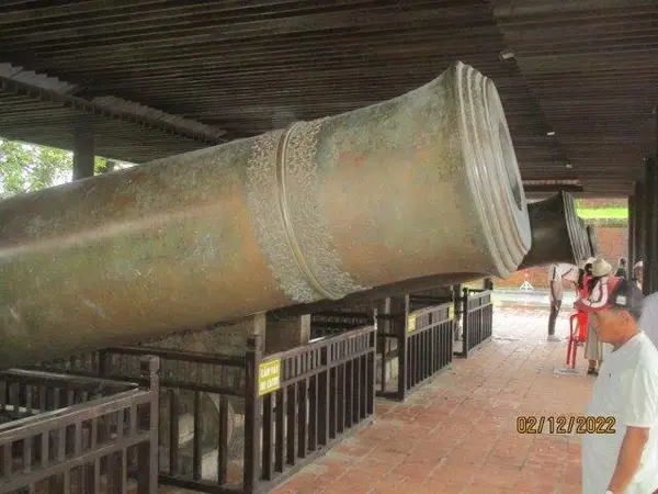 cannon
