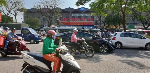 Dong Ba Market