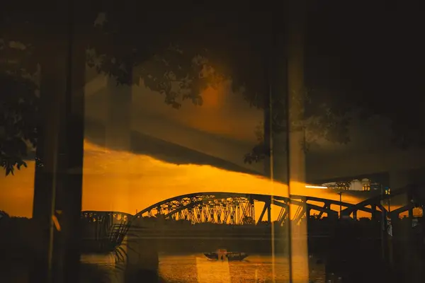 Truong Tien Bridge