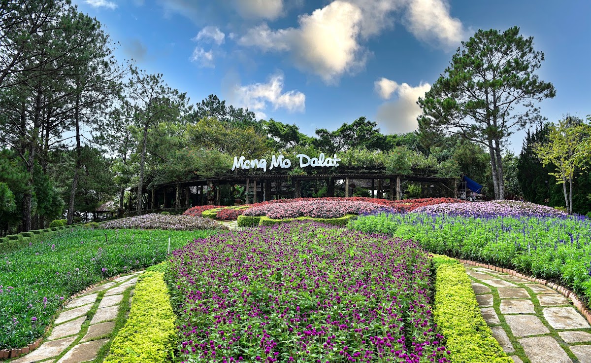 Mong Mo Hill Tourist Area