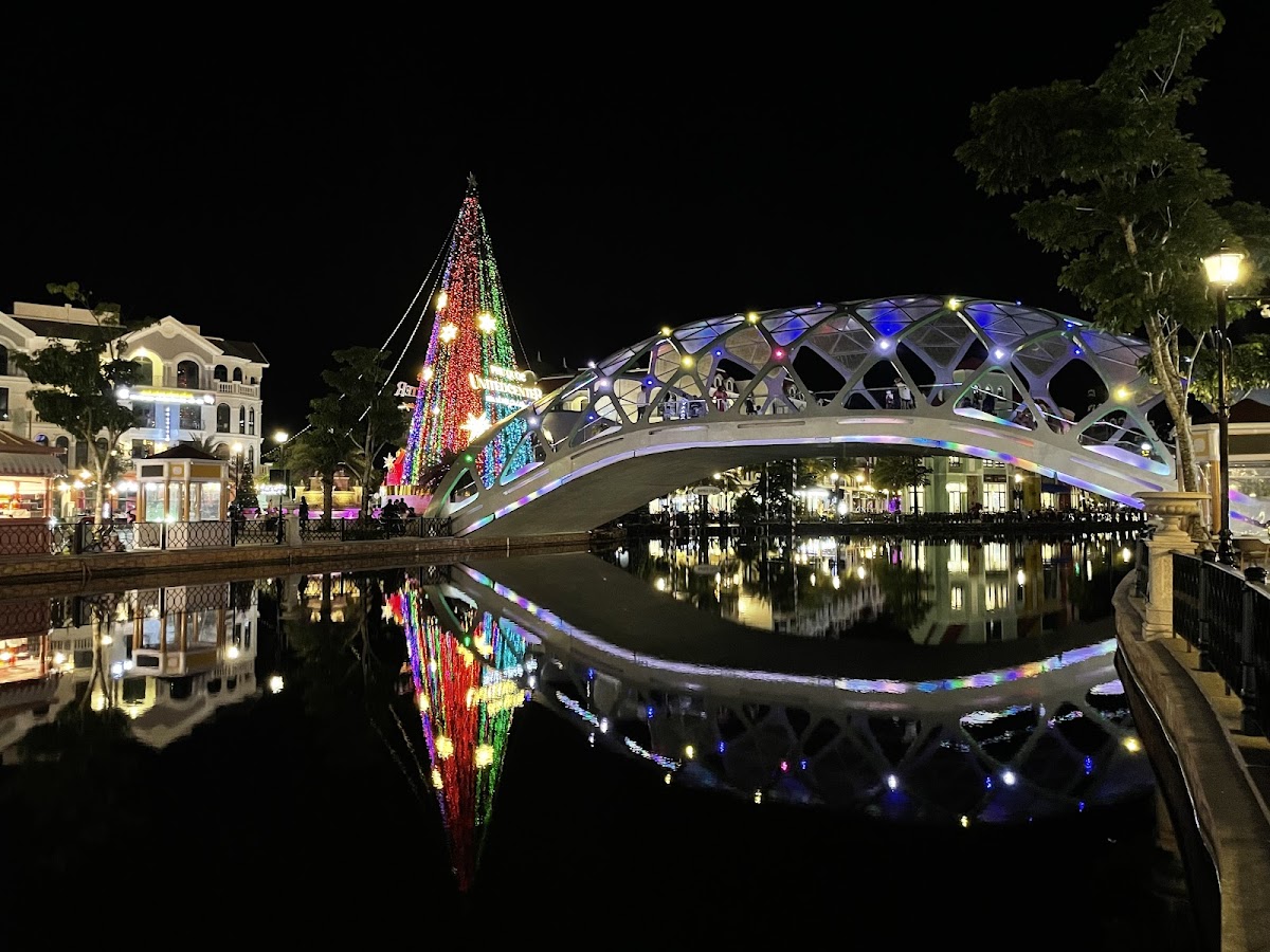Cầu Ánh Sáng (Bridge of Light)