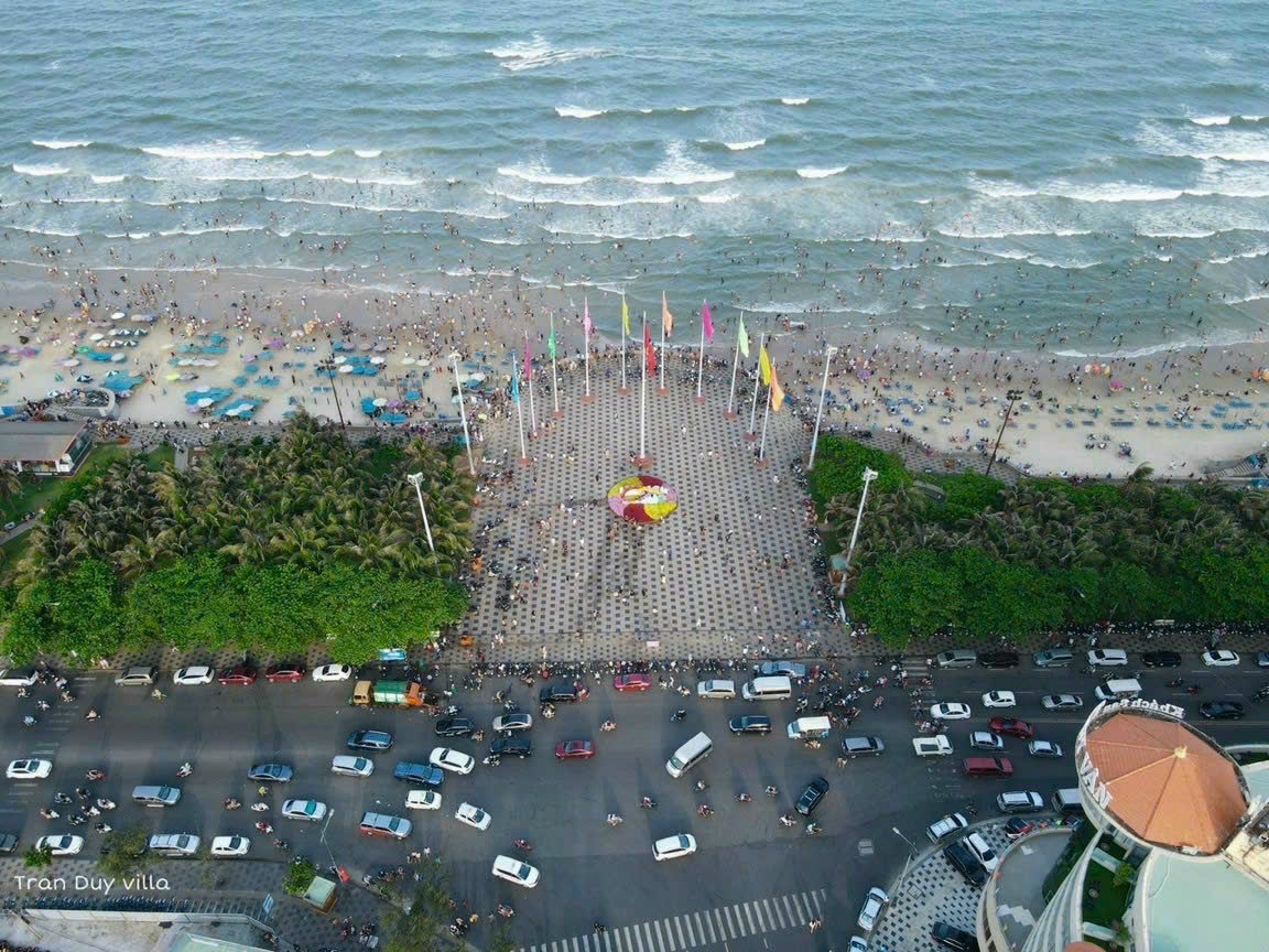 Thuy Van Beach Vung Tau
