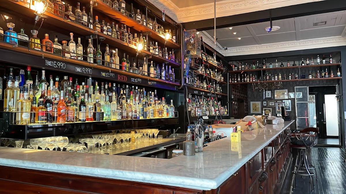 Red Luxury Bar