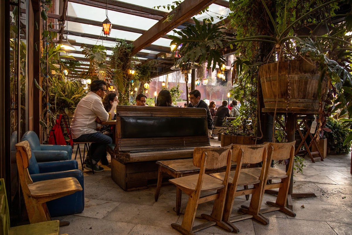 BAR EL BAJO