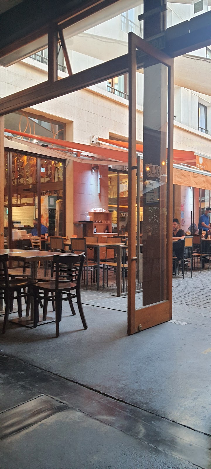 Bar La Junta