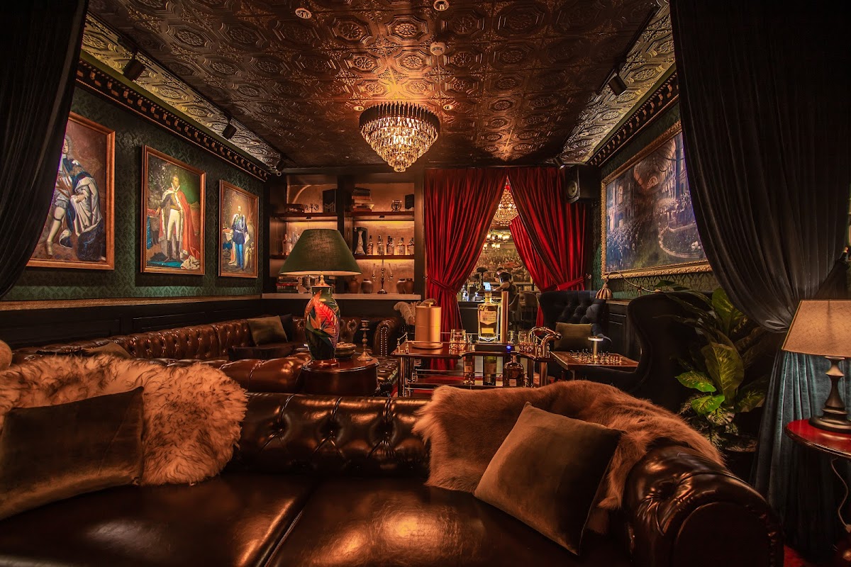 House of Barbaard - Bar (Ministry)