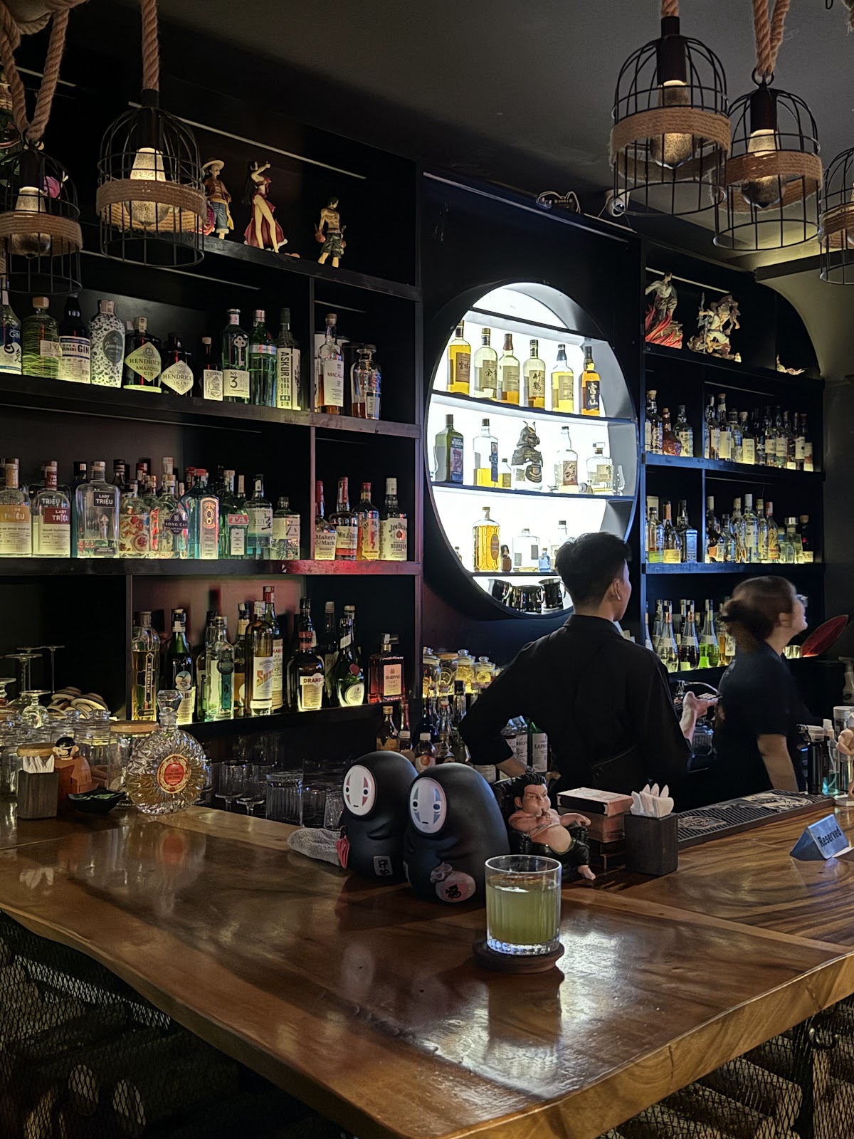 To - Hidden Cocktails Bar ト - 隠れ家バー