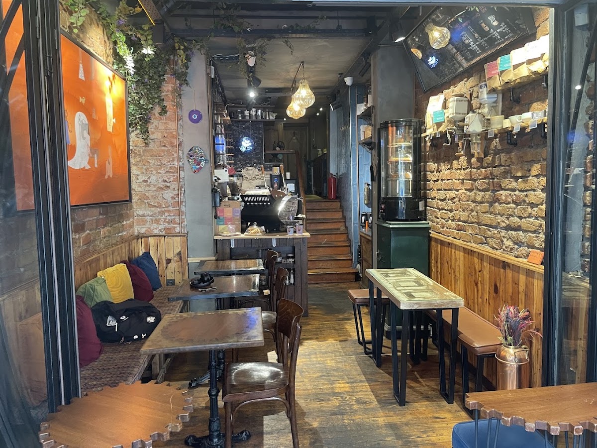 Gramaj Coffee Roastery