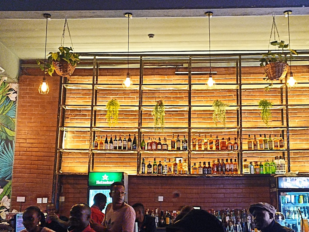 Number 7 Cocktail bar