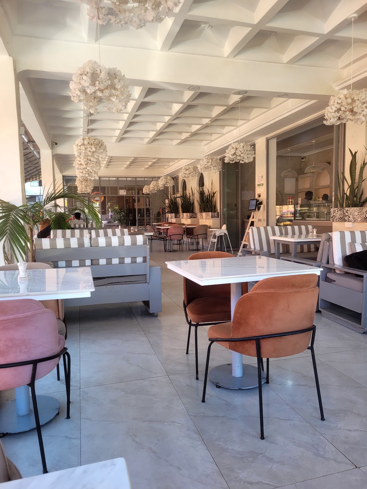 Biscotti Cafe