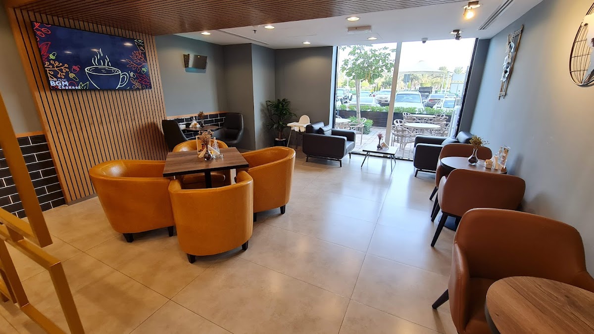Yellow Dot Cafe