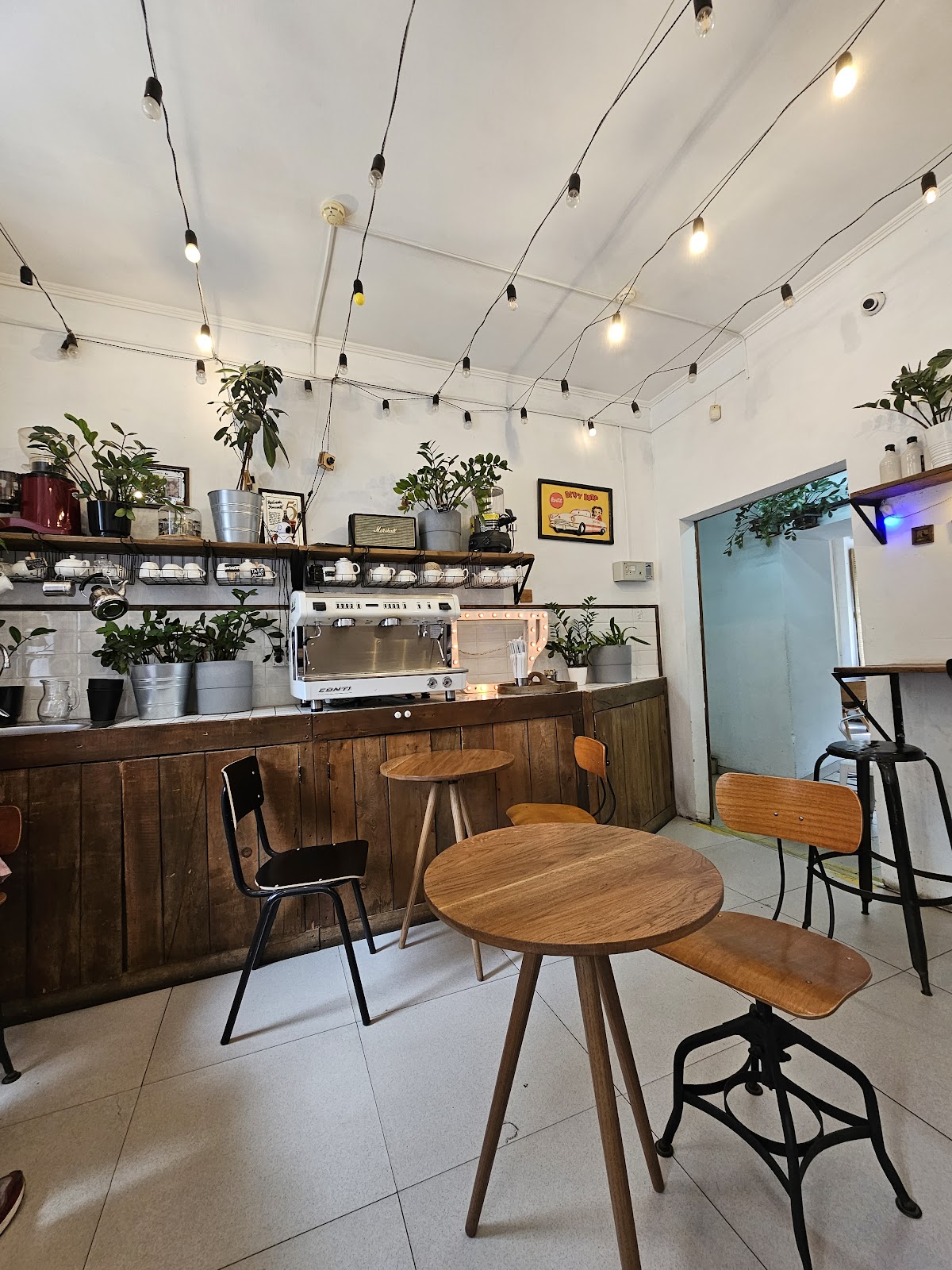 David B. Cafe