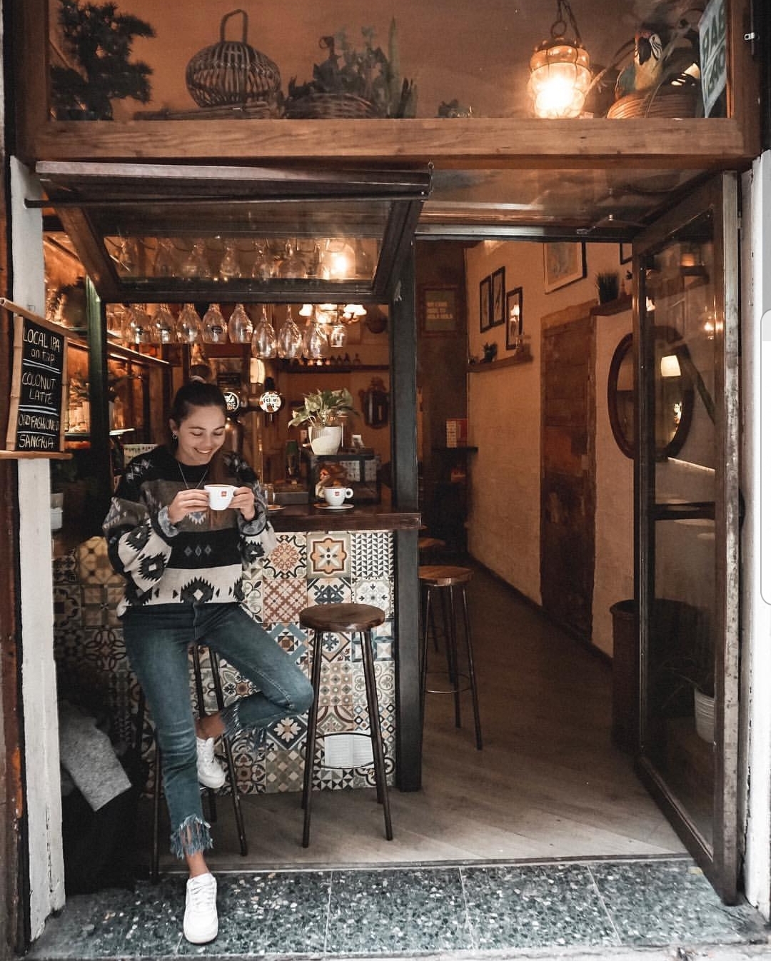 Loro Bar