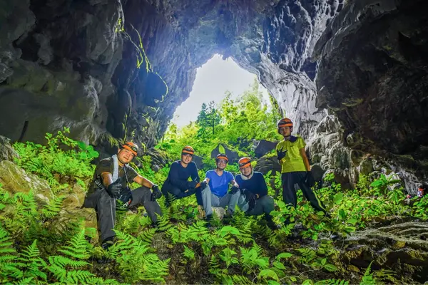 Ma Da Valley Jungle Camping: גיל 9 ומעלה, גיל המינימום הנמוך ביותר מבין כל טיולי הלילה כאן